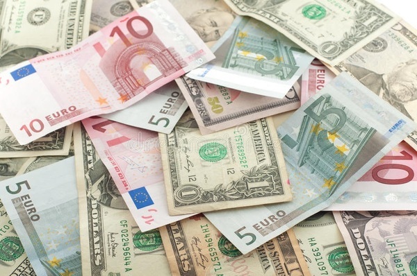 سعر صرف الدولار الأمريكي واليورو والريال السعودي وباقي العملات العربية والأجنبية اليوم الخميس 3-10-2019 في مصر