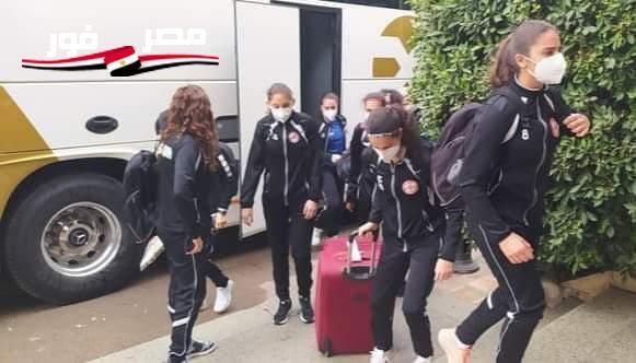 وصول حافلة منتخب لبنان لملعب بتروسبورت استعدادا لمواجهة منتخب مصر