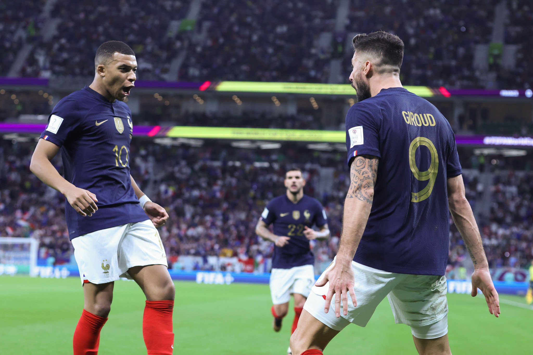 فرنسا تقسو على بولندا وتتأهل إلى ربع نهائي كأس العالم 2022 